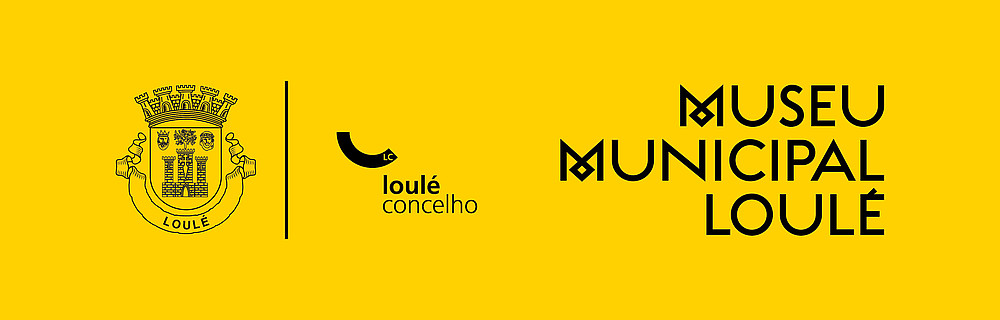 Logo of the Municipal Museum of Loulé, Portugal. The crest of the city is depicted on the left.  