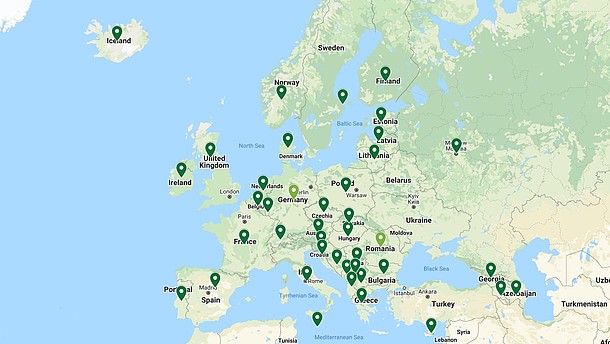  This images shows a map of Europe. The green dots represent the NEMO member states and indicate that the museums in these countries have all reopened.