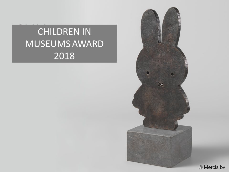  This image shows the Children in Museums Award. It has the shape of the Nijntje bunny.